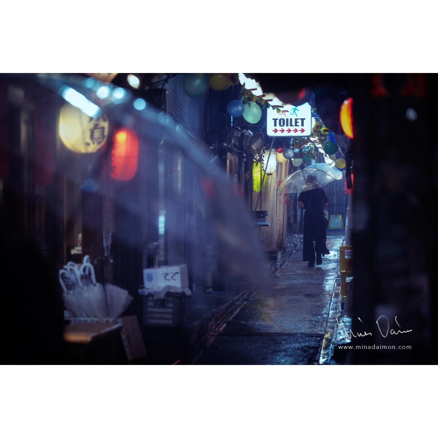 Rainy Mood.
Shinjuku. Tokyo, Japan 2025.

(JA)
https://andherehotels-shinjuku.com/facilities/elevatorhall/
(EN)
https://andherehotels-shinjuku.com/en/facilities/elevatorhall/

#LEICA #leicaSL3S #aposummicron #aposummicron90mmf2 #leicacamera #leicapho