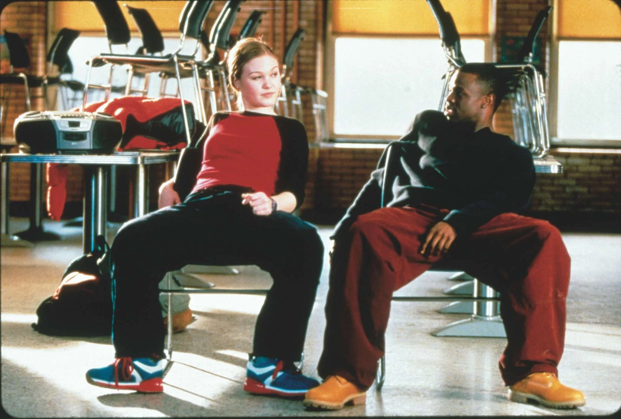 still-of-julia-stiles-and-sean-patrick-thomas-in-save-the-last-dance-(2001)-large-picture.jpg