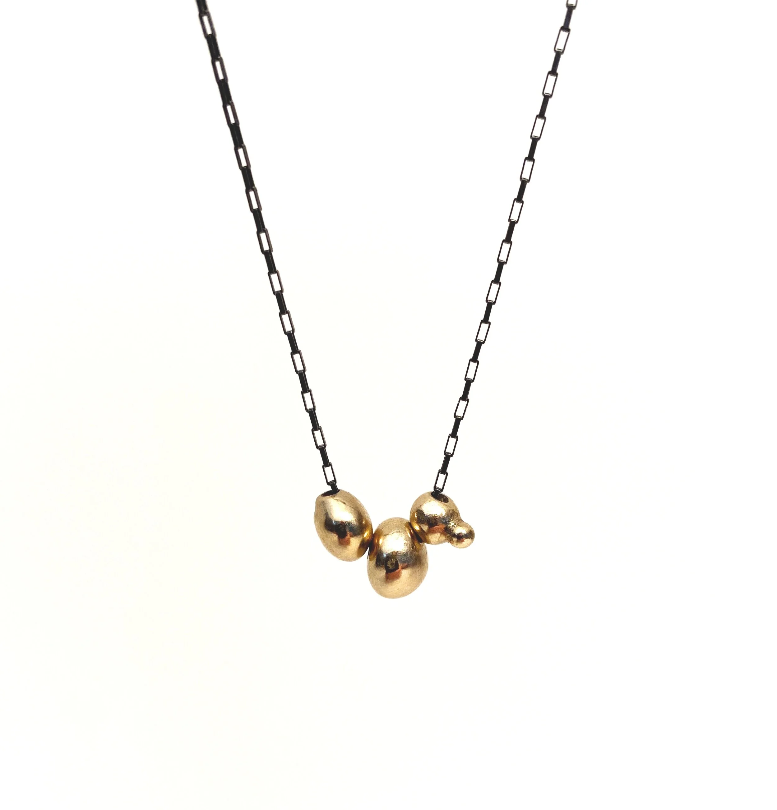 Alma Necklace