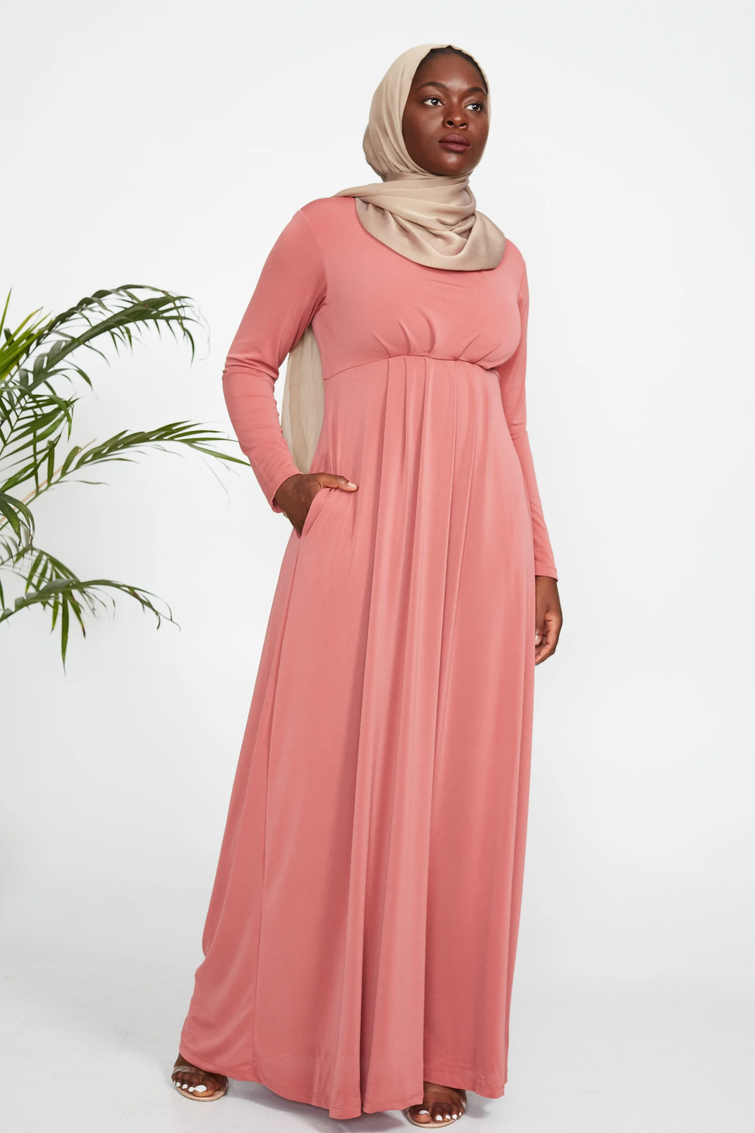 LOUELLA 3008182139.jpg
