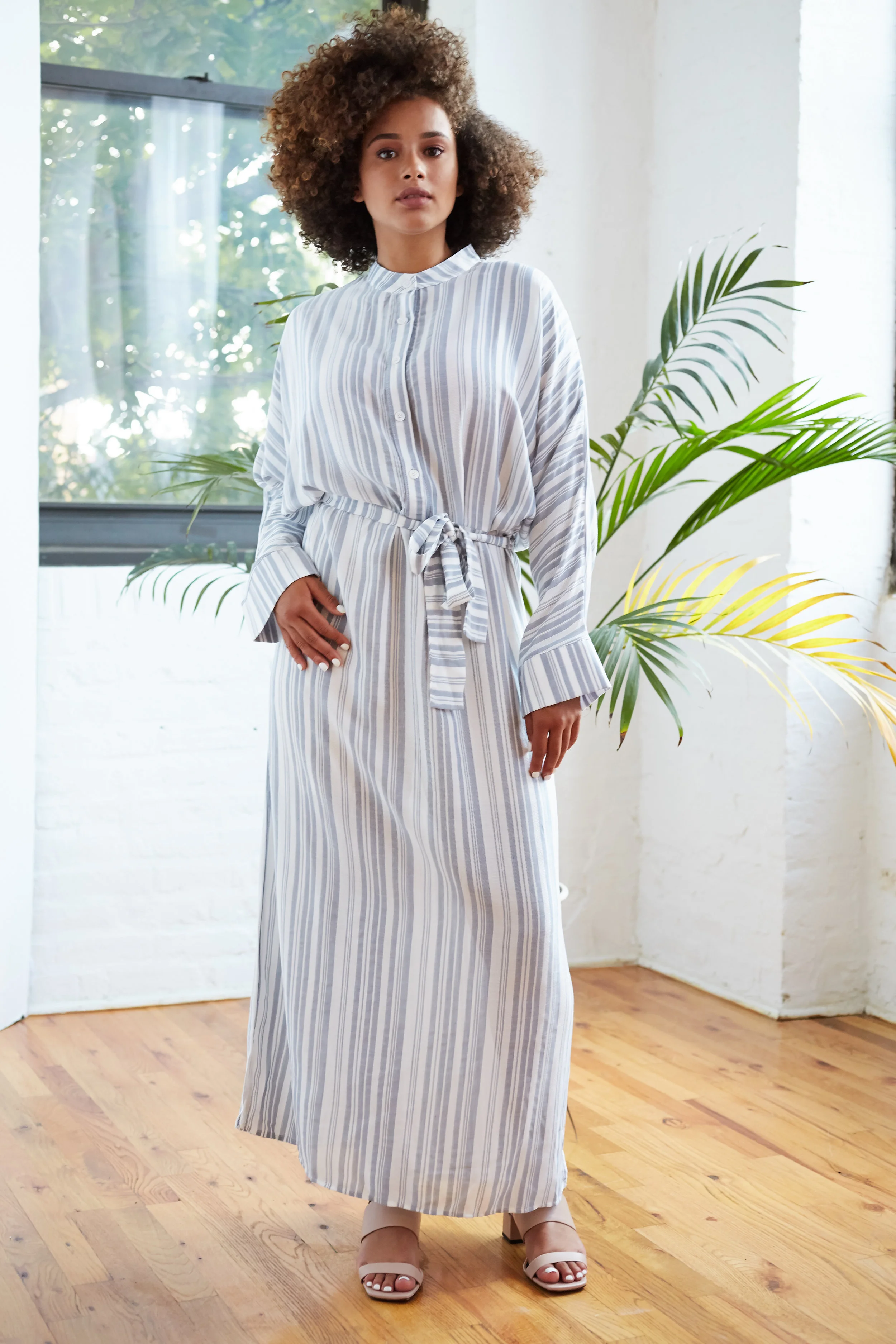 LOUELLA 3008182433.jpg