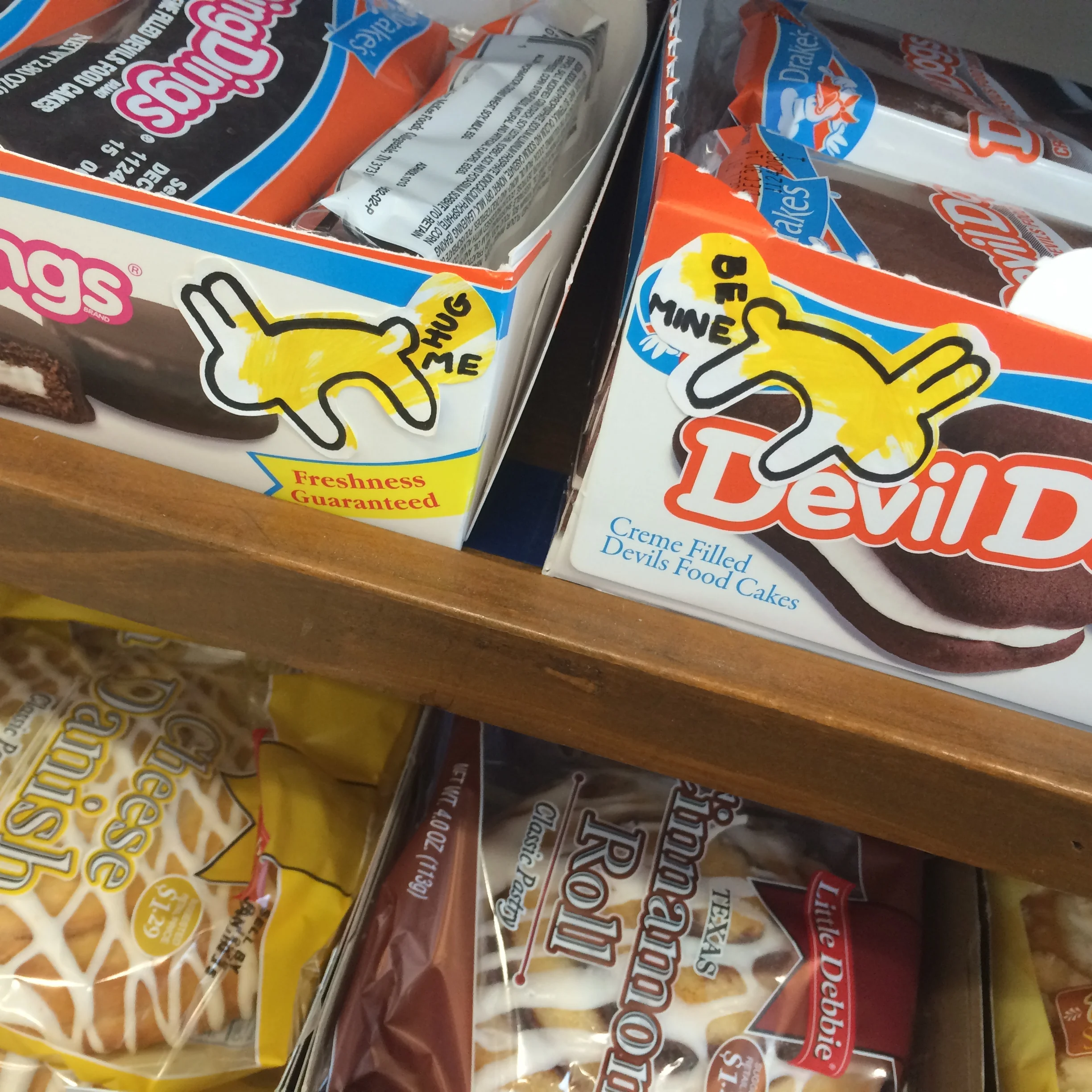 YELLOWBUNNY   Hug Me, Love, Gumhead