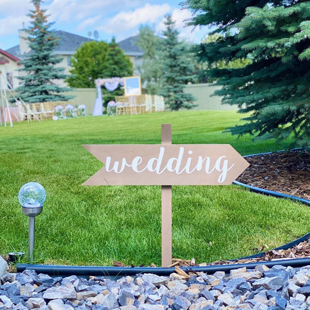 Wedding this way ➡️➡️ #yegweddings #yegeventdecor​​​​​​​​
.​​​​​​​​
.​​​​​​​​
.​​​​​​​​
 #yegweddings #yeg #madeinyeg #albertaweddings #rockymountainweddings #banffwedding #jasperwedding #wedphotomag #wedphotoinspiration #weddinginspo #weddingceremon
