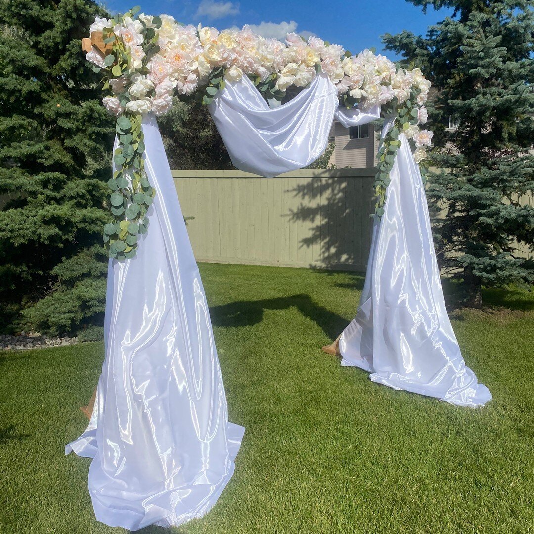 We&rsquo;ve got Rectangular, Circular or Hexagon archways for your ceremony. #weddingarch #ceremonyarch​​​​​​​​
.​​​​​​​​
.​​​​​​​​
.​​​​​​​​
 #abweddings #weddingseason #yeg #yegweddings #edmontonevents #weddinginspiration #weddingreceptiondecor #ye