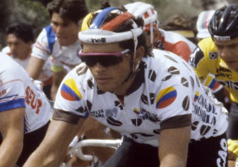 Oscar de Jesus Vargas wearing the mountains classification jersey at the Vuelta