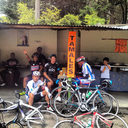 Rigoberto Uran , in his new kit, enjoys a roadside stop with Mauricio Ardila and others while training in Colombia.