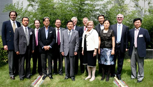 sino_group.jpg