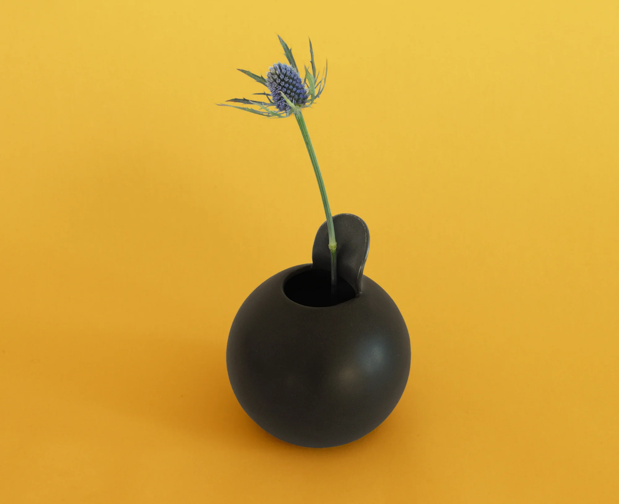 alexchow_ball vase.jpg
