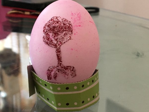 MelissaMayolBacteriophageEasterEgg.jpg