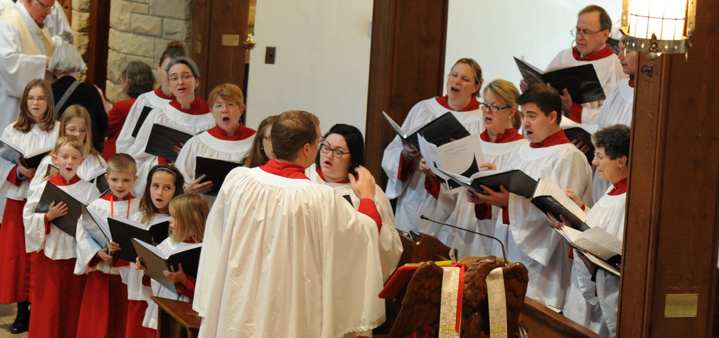 StThomasChoir.jpg