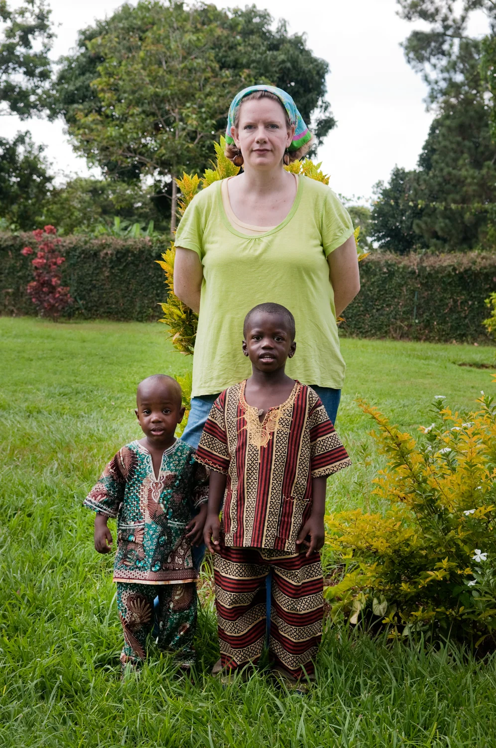 Amy Blevins and her adopted sons Emmett and Isiah-Bruce in Jinja, Uganda (from Unusual Adoptions).
