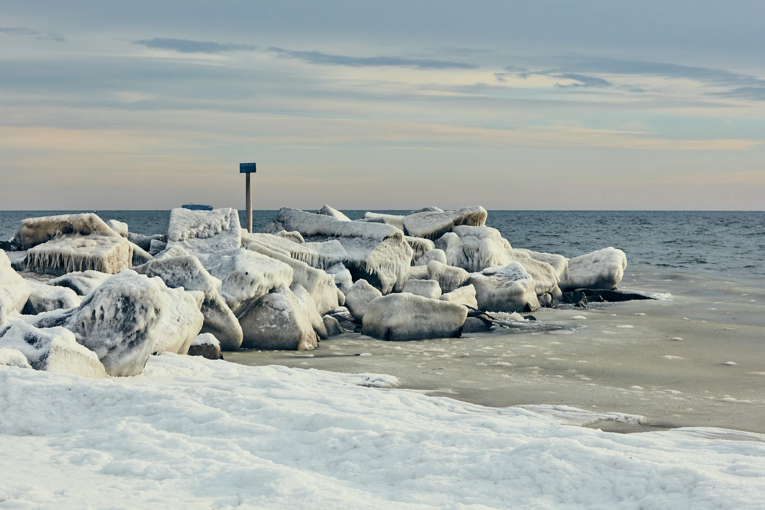 Nesteruk-180105-ConeyIslandCold-446.jpg