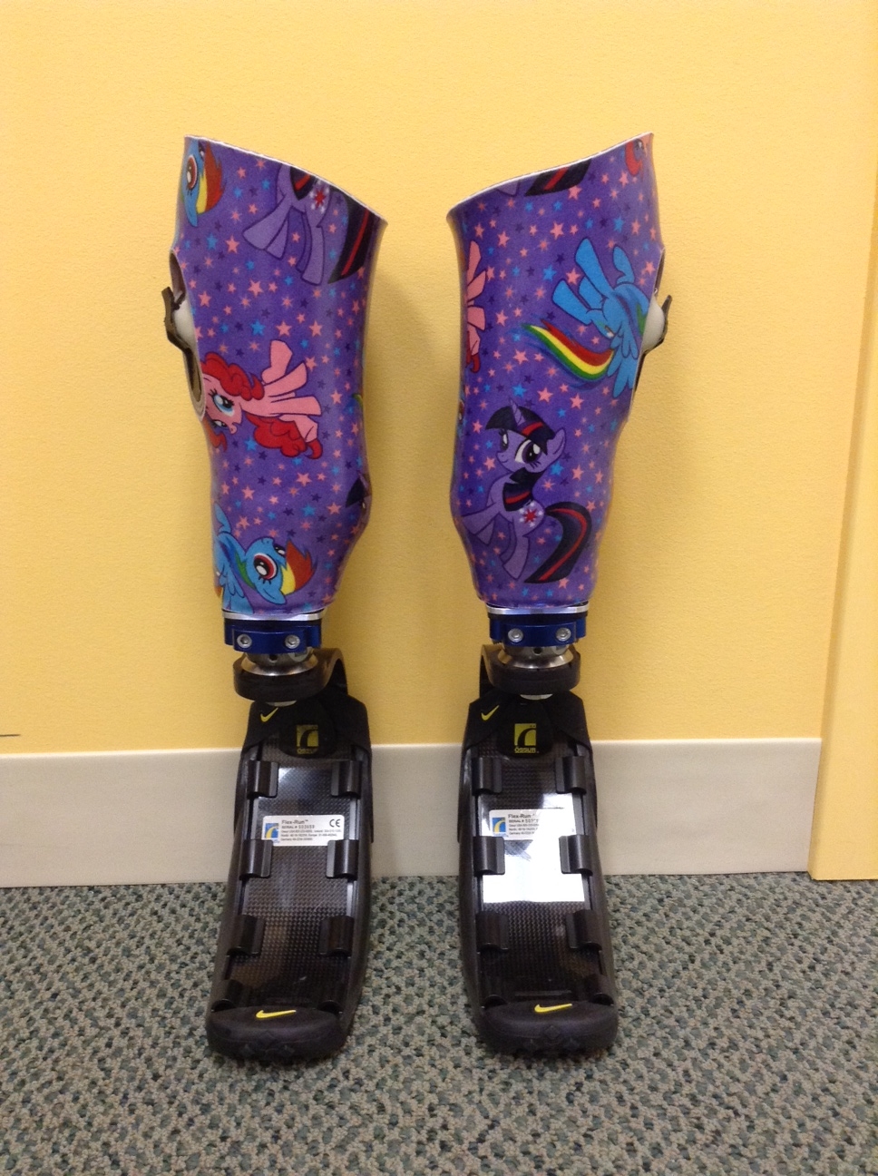  Pediatric running prostheses. 