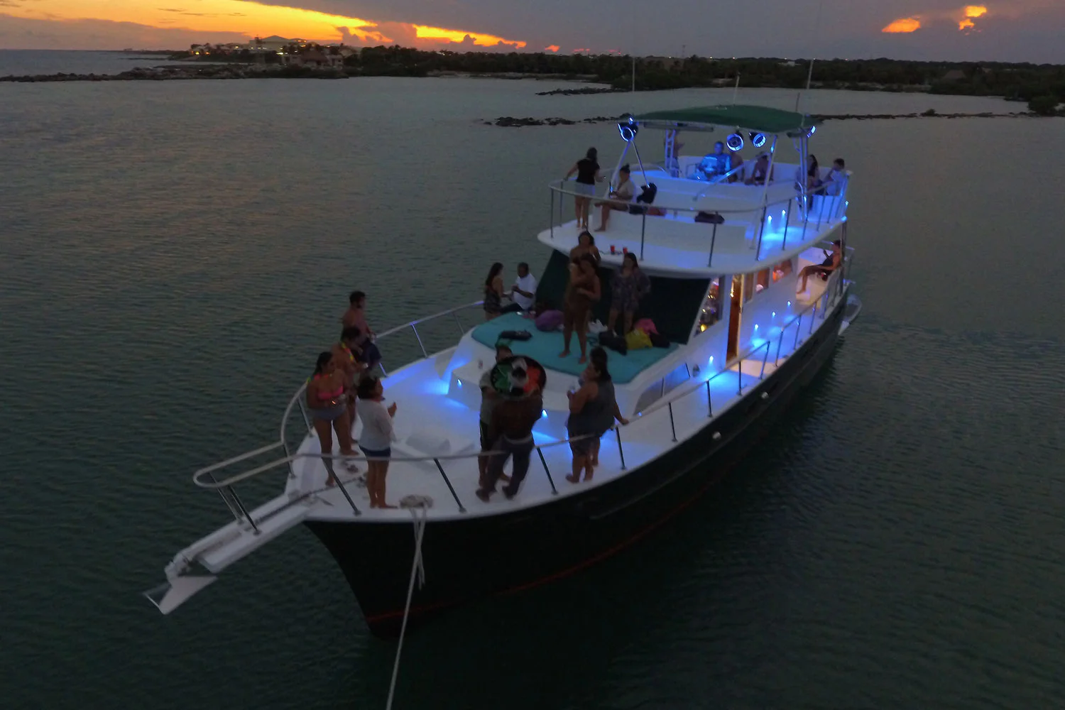 los-dos-hatteras.jpg