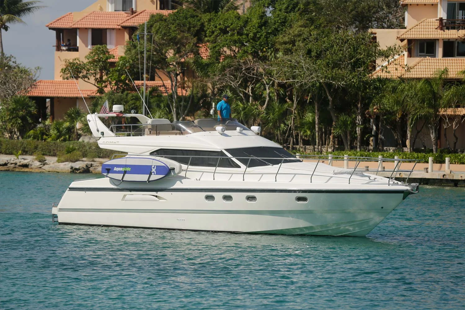 los-tres-azimut.jpg