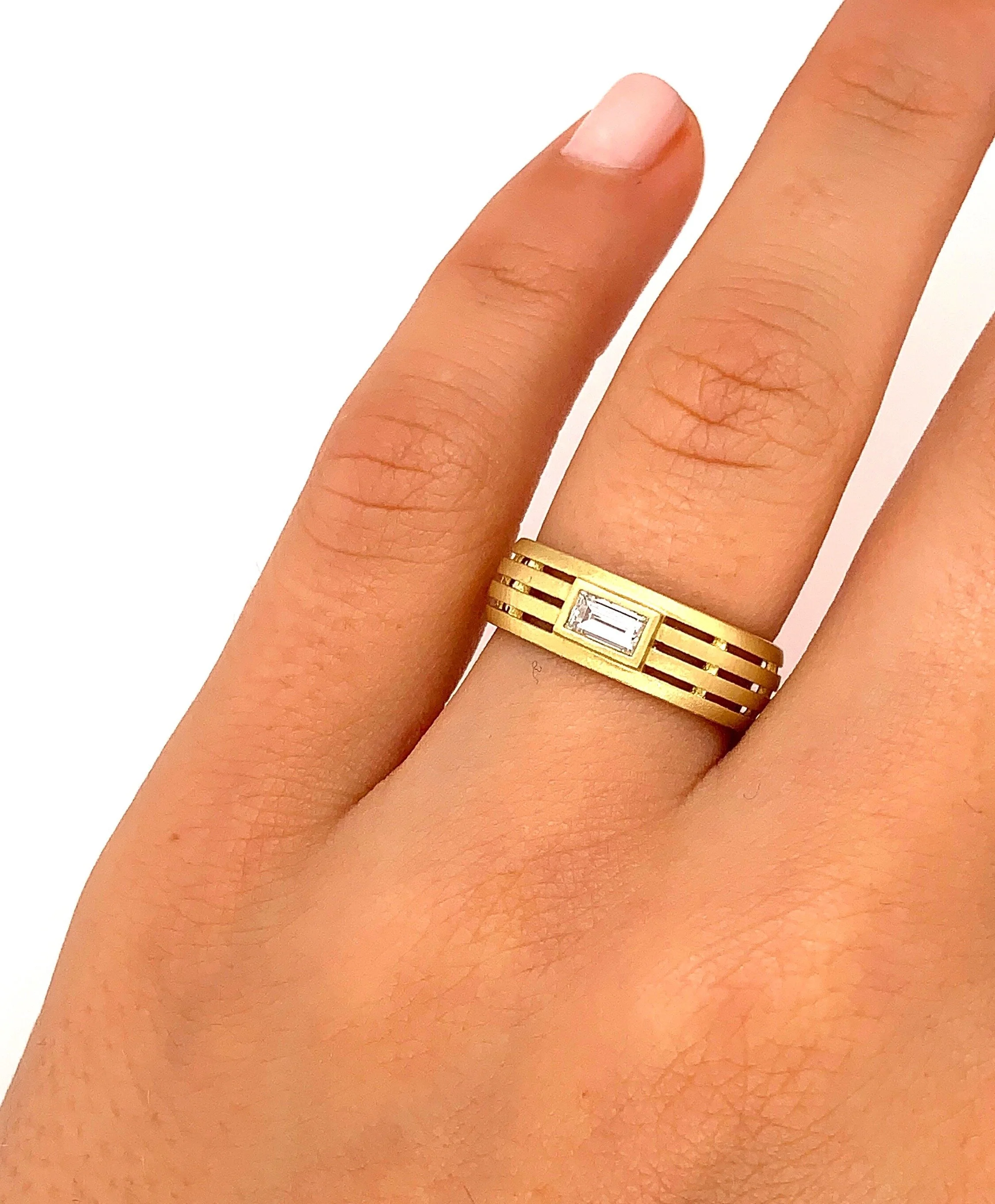 TATE Baguette Fence Ring 03.jpeg