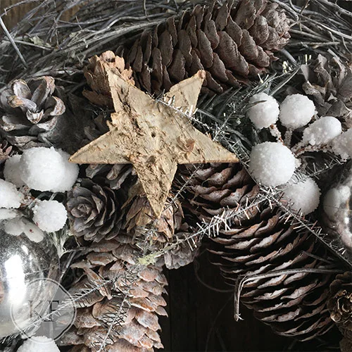 Frosted-Wreath3.jpg