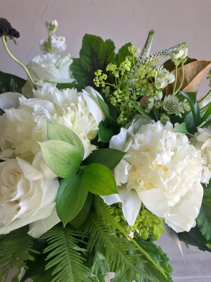 lakeway flower delivery