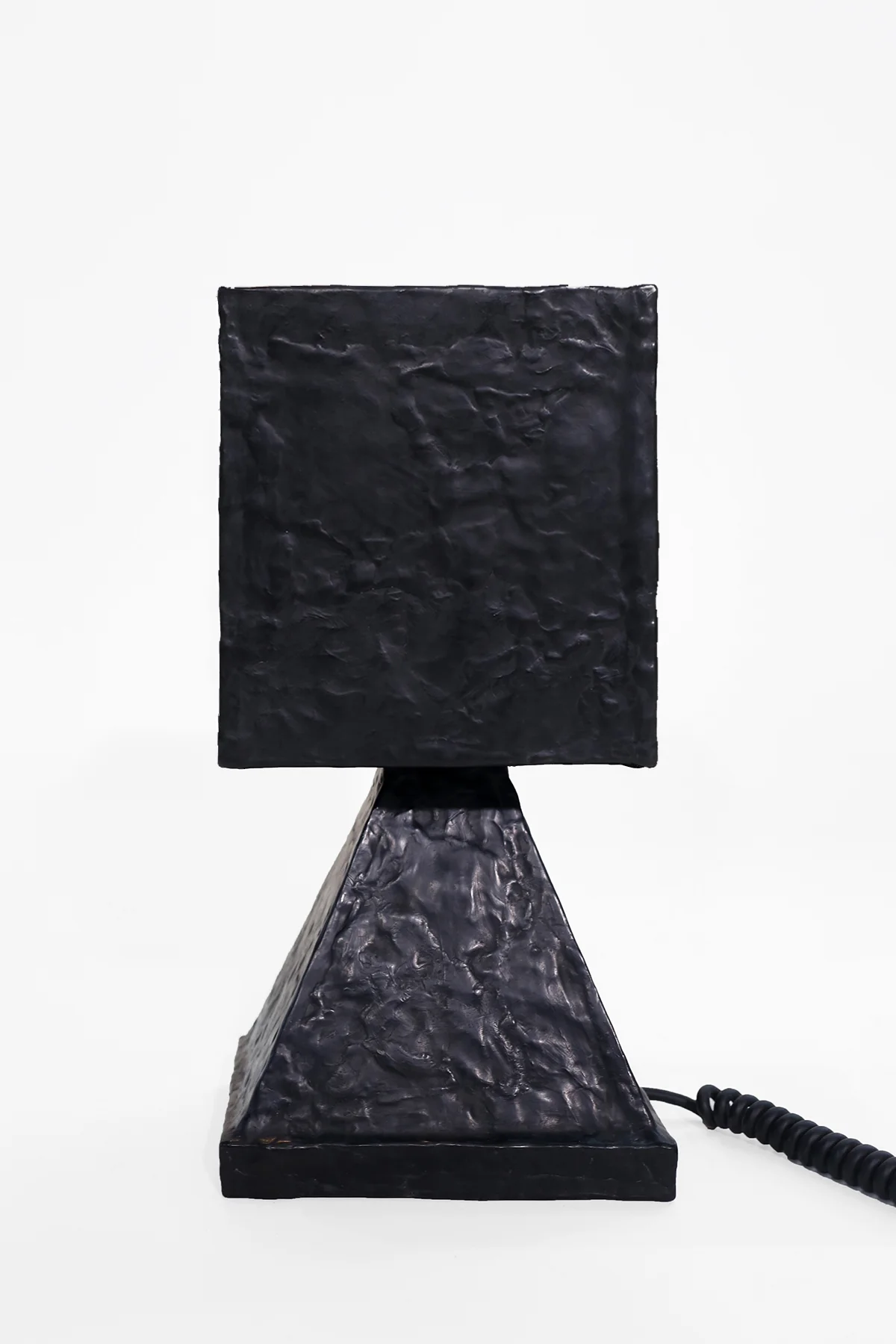  SPECIAL EDITION  TABLE LAMP, 2017 BLACK EPOXY  PDF  -  INQUIRE  
