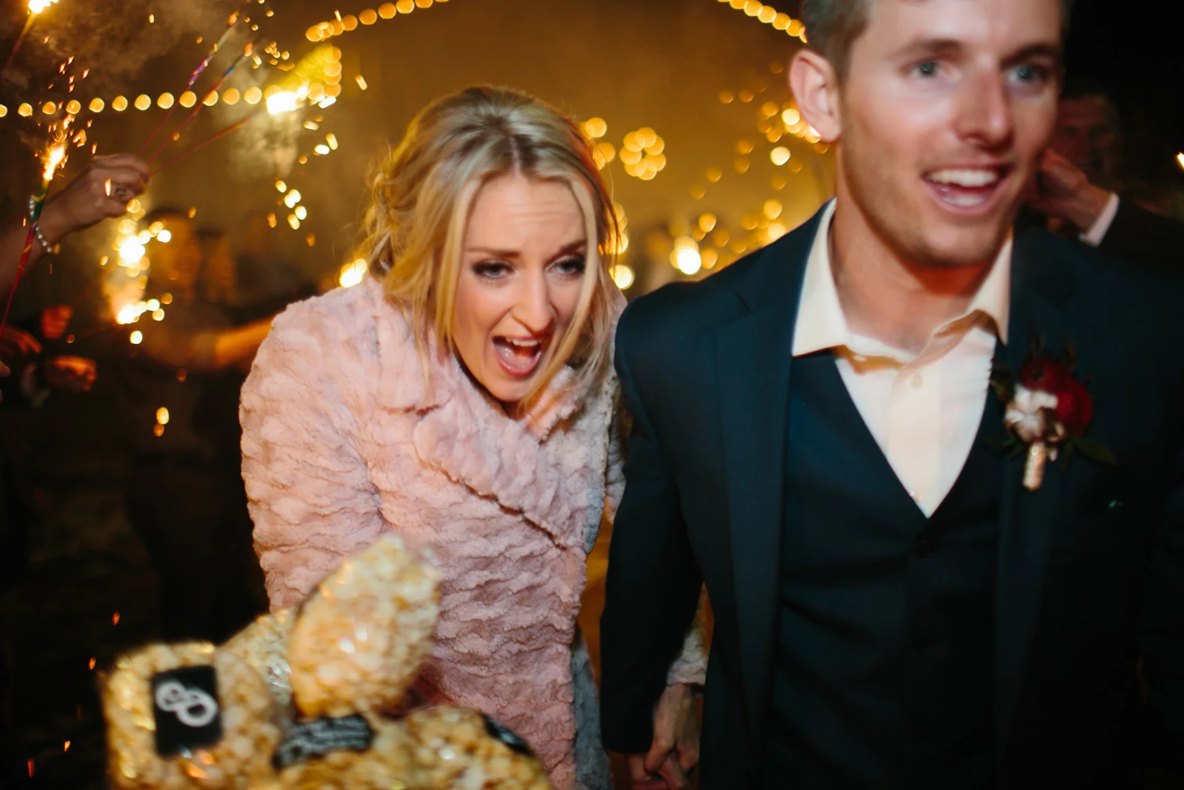 Cotton_Creek_Barn_Winter_Wedding_WeddingPhotographer064.jpg