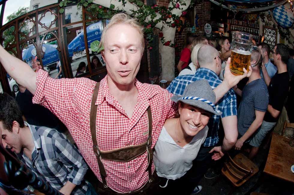 zum-schneider-nyc-2011-oktoberfest-1018.jpg