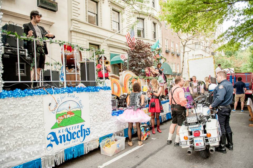 zum-schneider-nyc-2013-steuben-parade-15.jpg