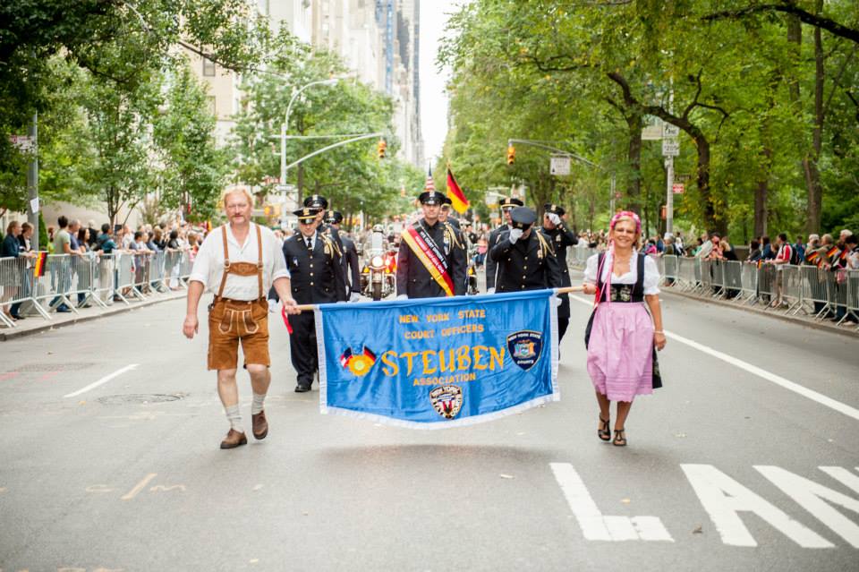 zum-schneider-nyc-2013-steuben-parade-56.jpg