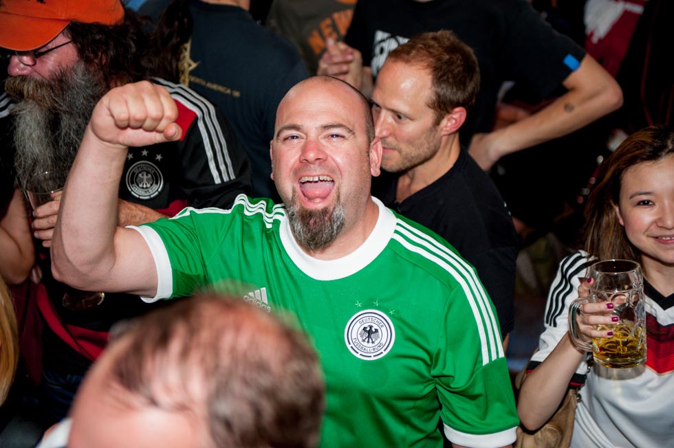 zum-schneider-nyc-2014-world-cup-germany-algeria-9033.jpg