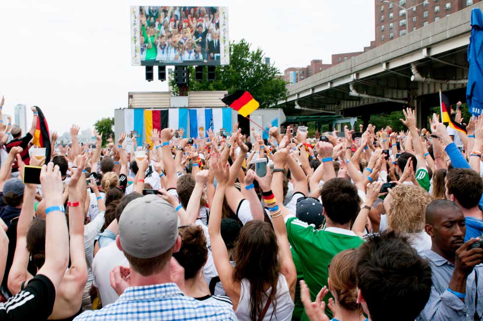 zum-schneider-nyc-2014-world-cup-germany-argentina-final-1420.jpg