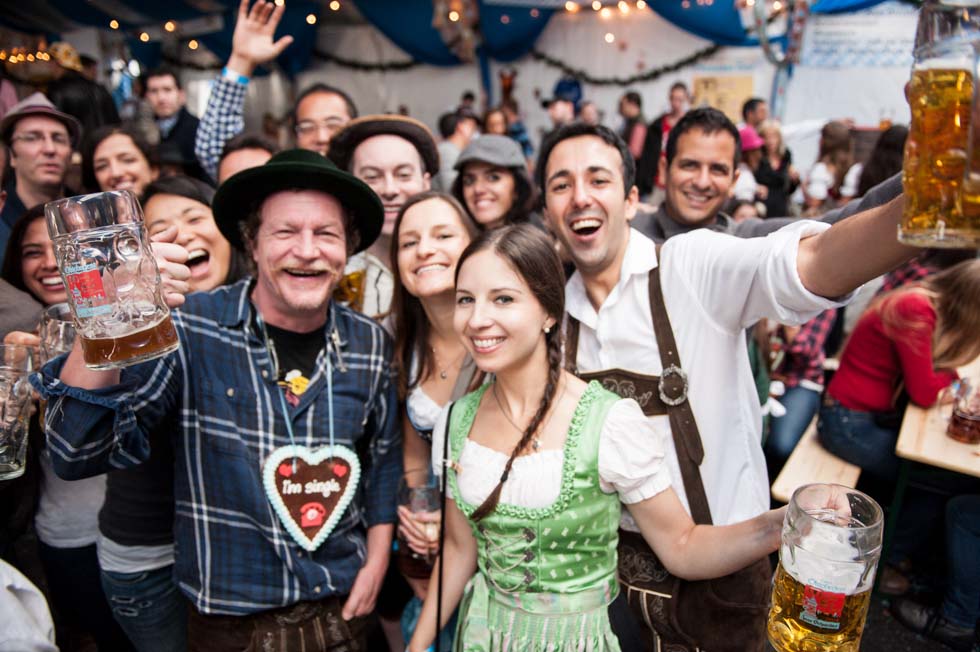 zum-schneider-nyc-2014-oktoberfest-munich-east-river-5292.jpg