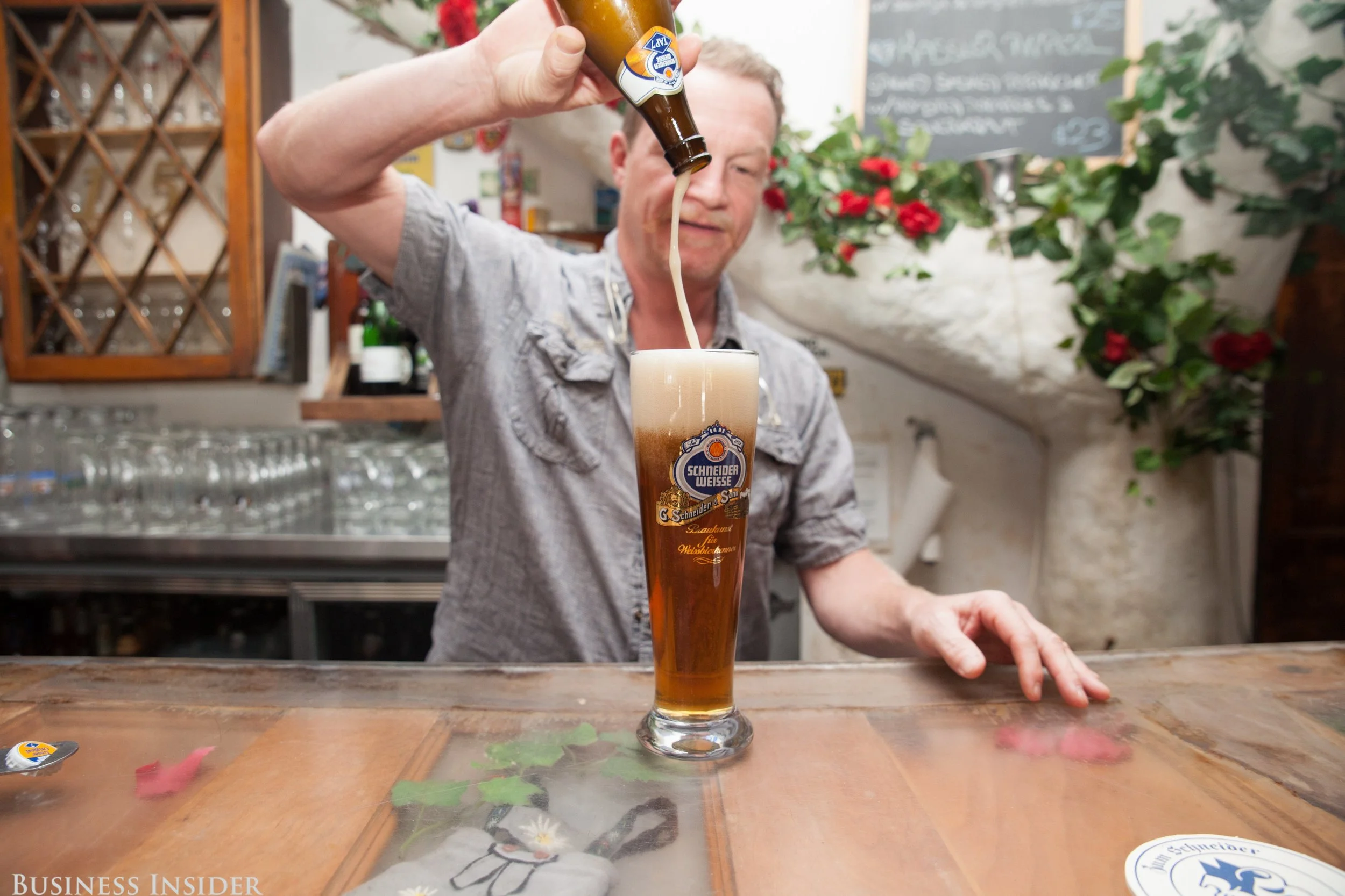 Business Insider: How to pour beer like a German