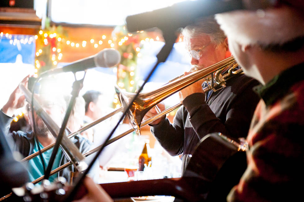 zum-schneider-nyc-2015-christmas-caroling-7764.jpg