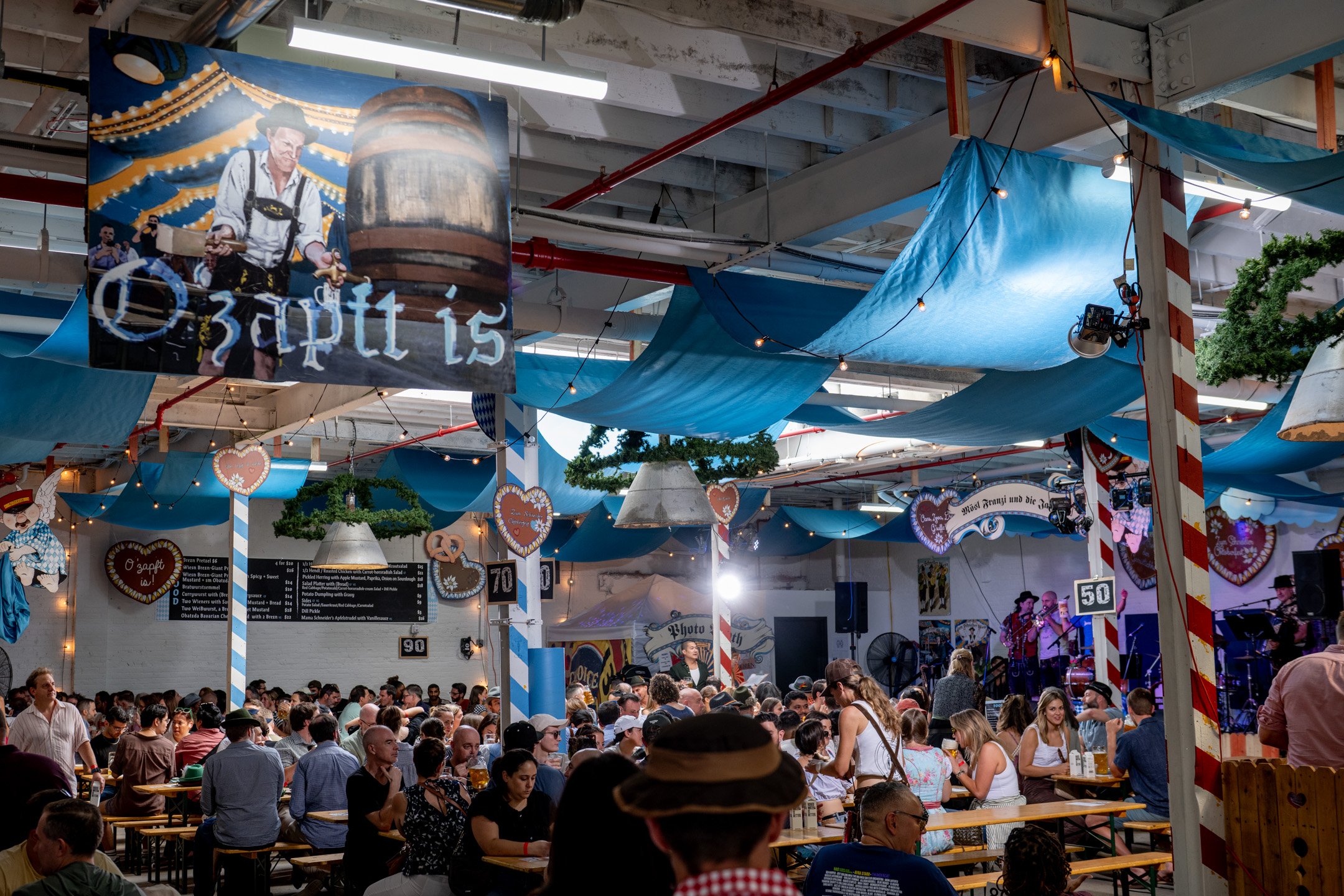 zum-schneider-oktoberfest-munich-east-river-brooklyn-new-york-nyc-7953 (2).jpg