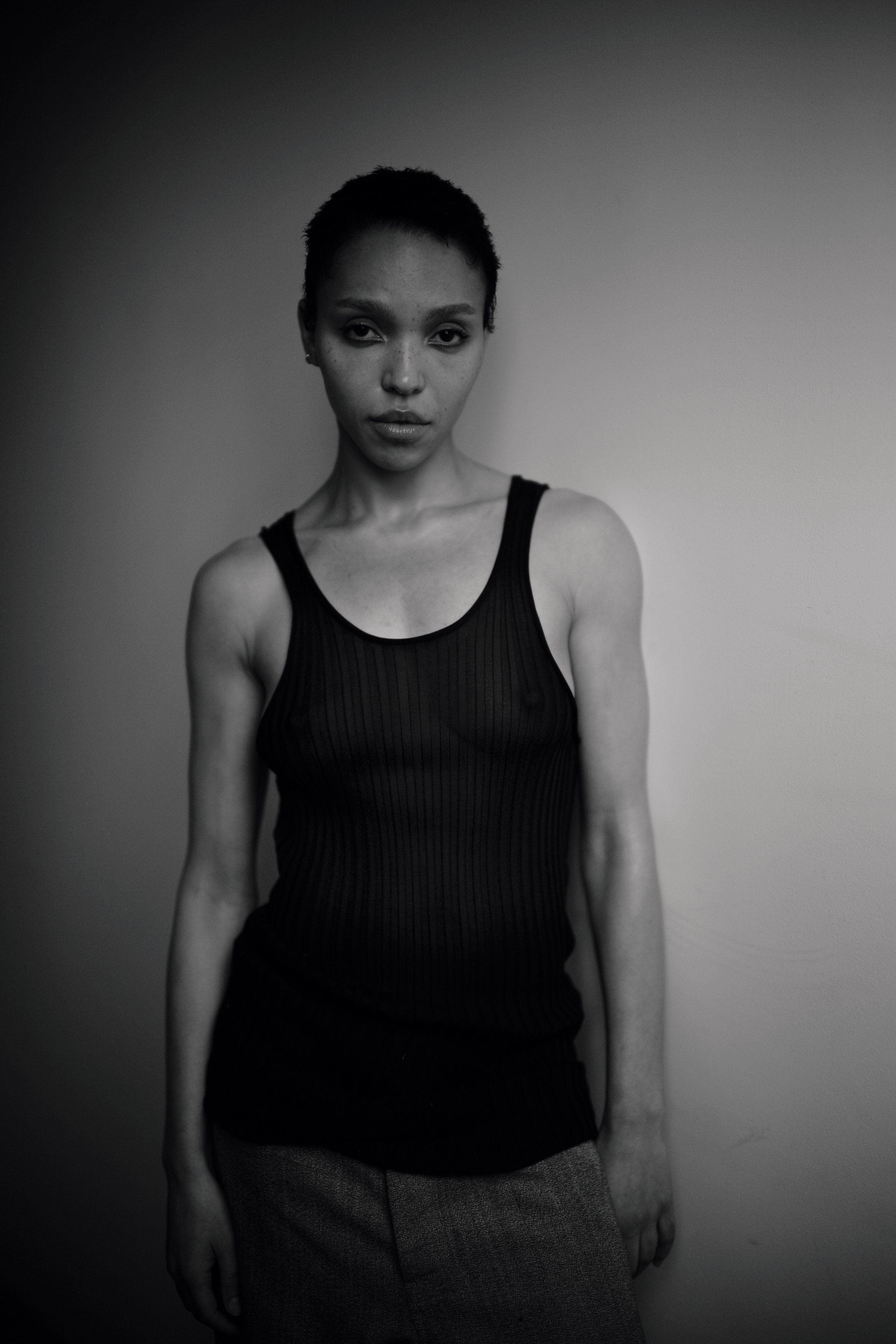 FKA Twigs-by Ari Marcopoulos-9.jpg