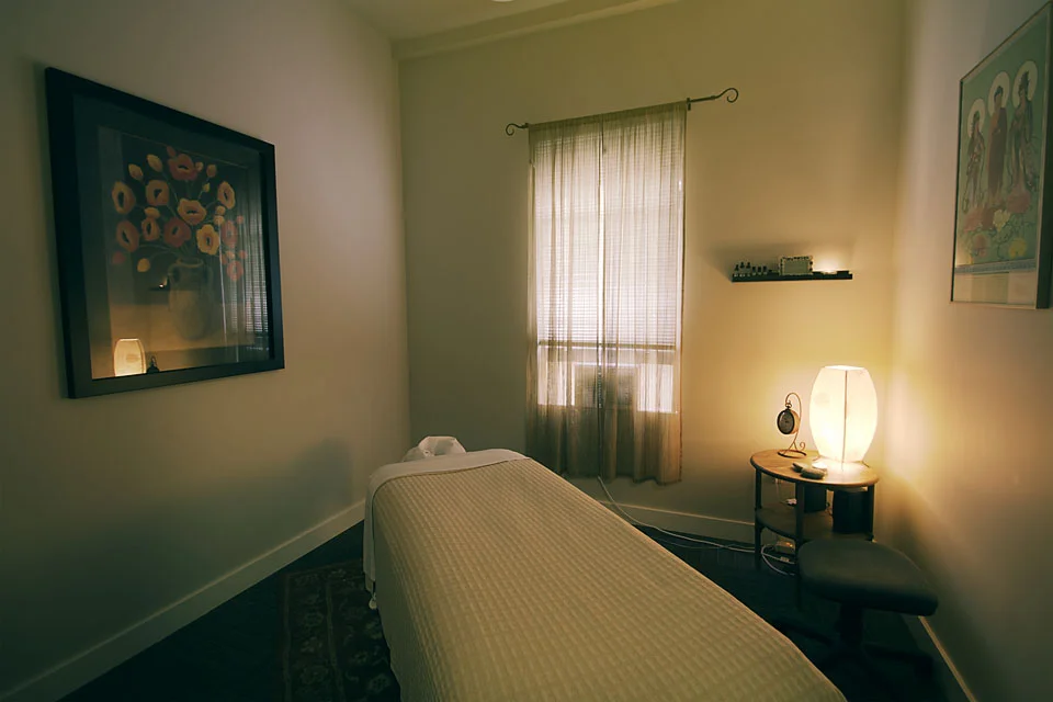 AG_Massage_room_01_v2.jpg