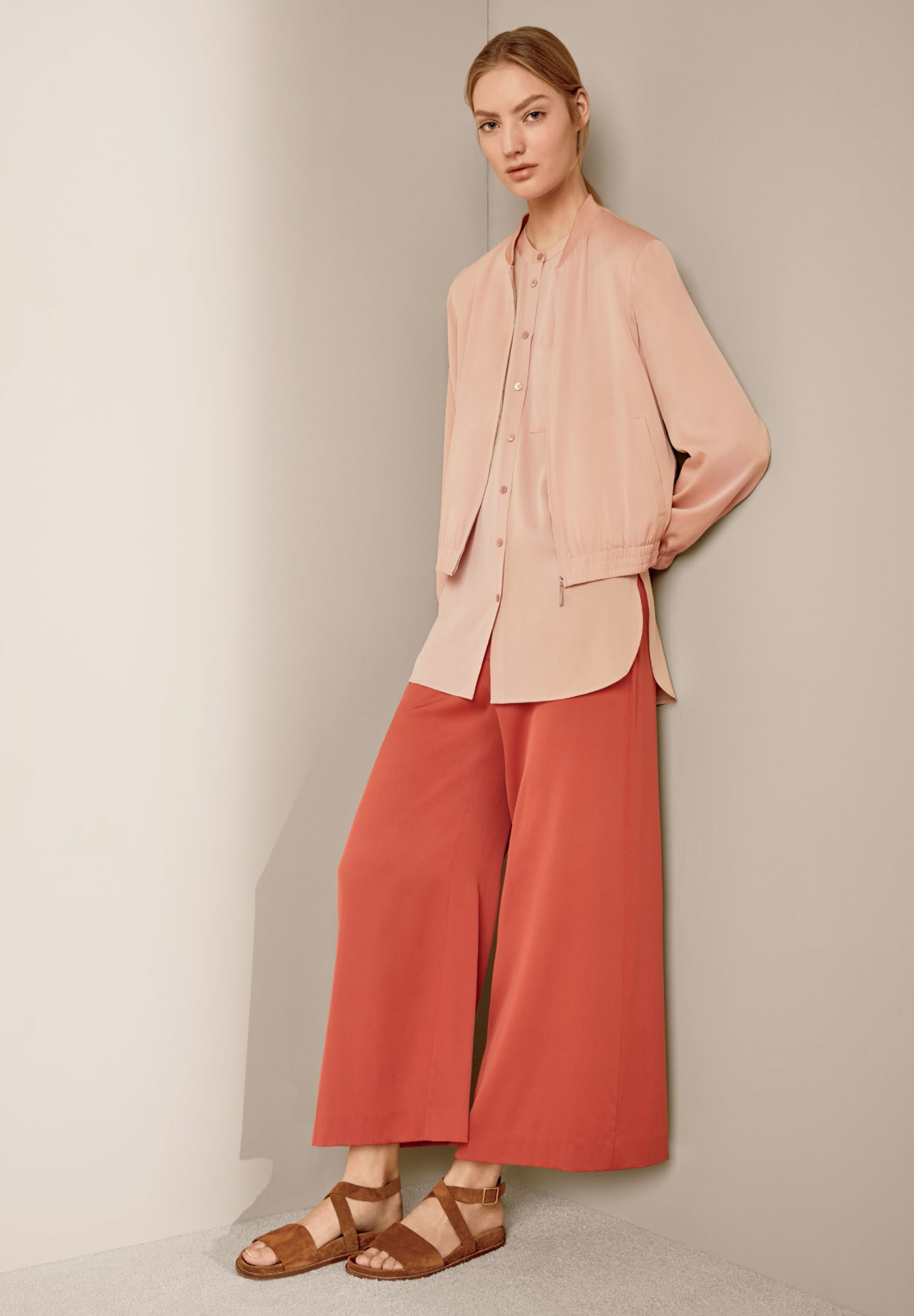 20170410_Theory_SS17Womens_Outlet_iPadTool-5.jpg