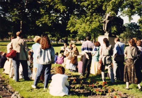 Lessing Picnic for LMDA Conference Attendees in 1990 - photo from LMDA archives