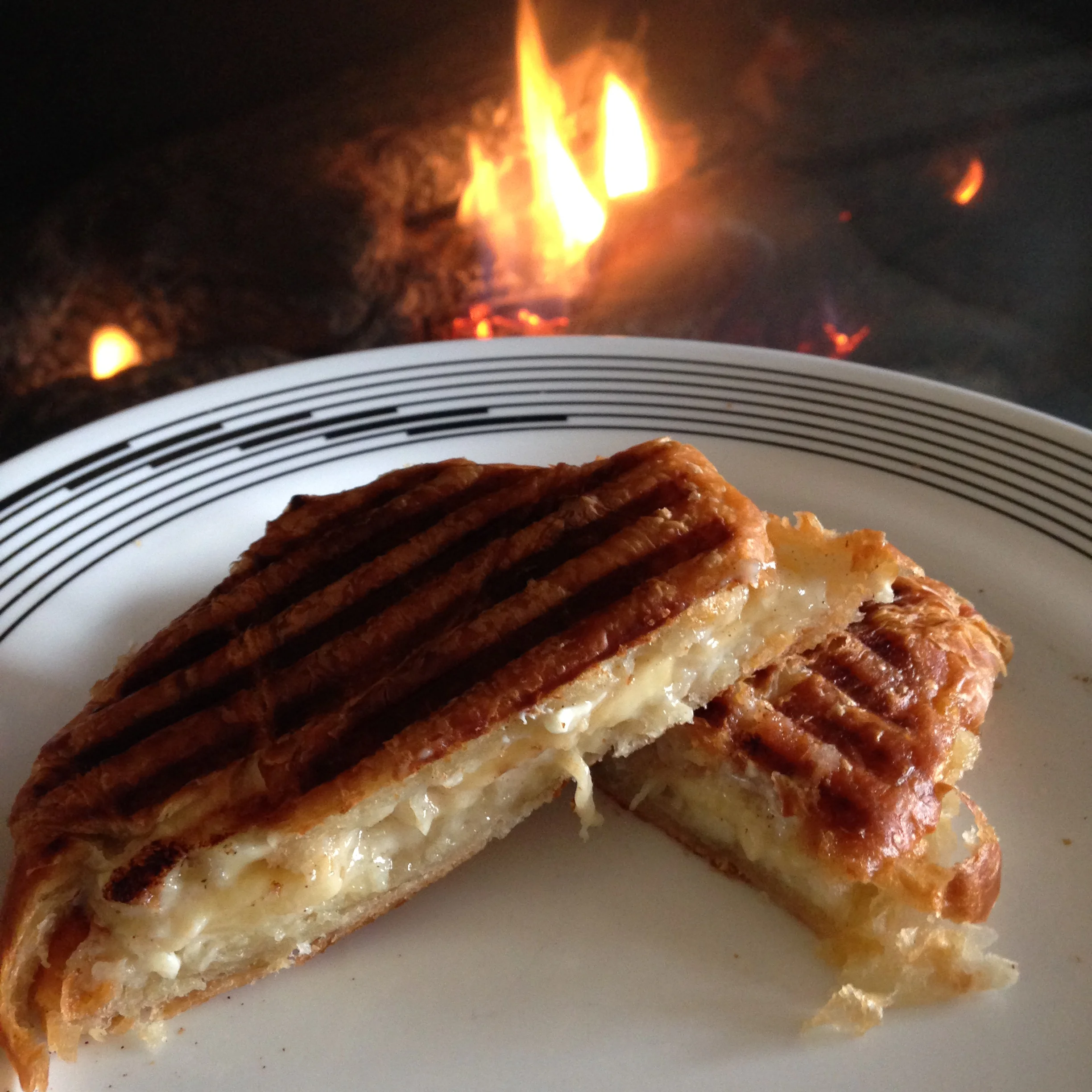 Banana and mascarpone dessert panini! 