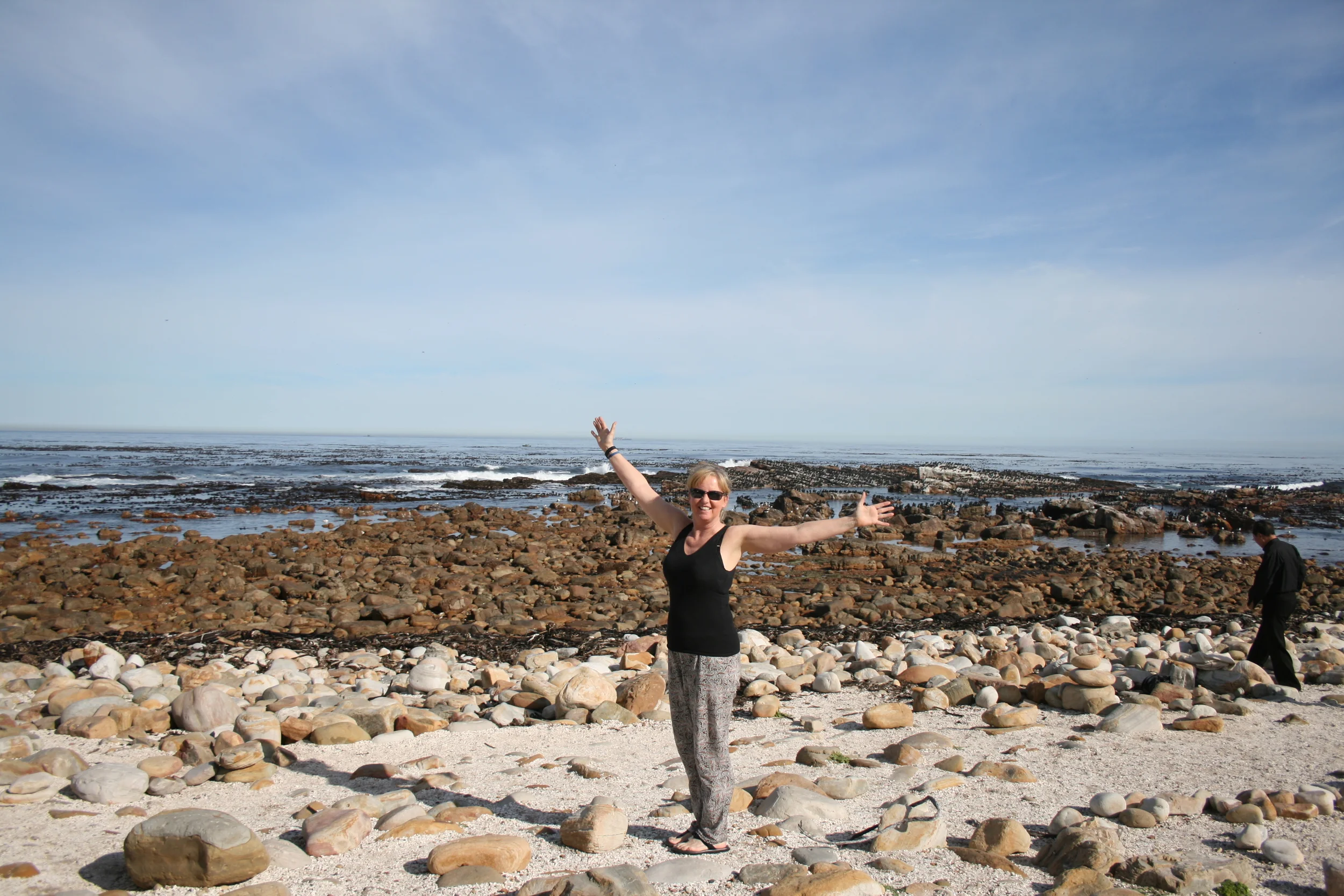 WHATS APP AND WHY WE USE IT.