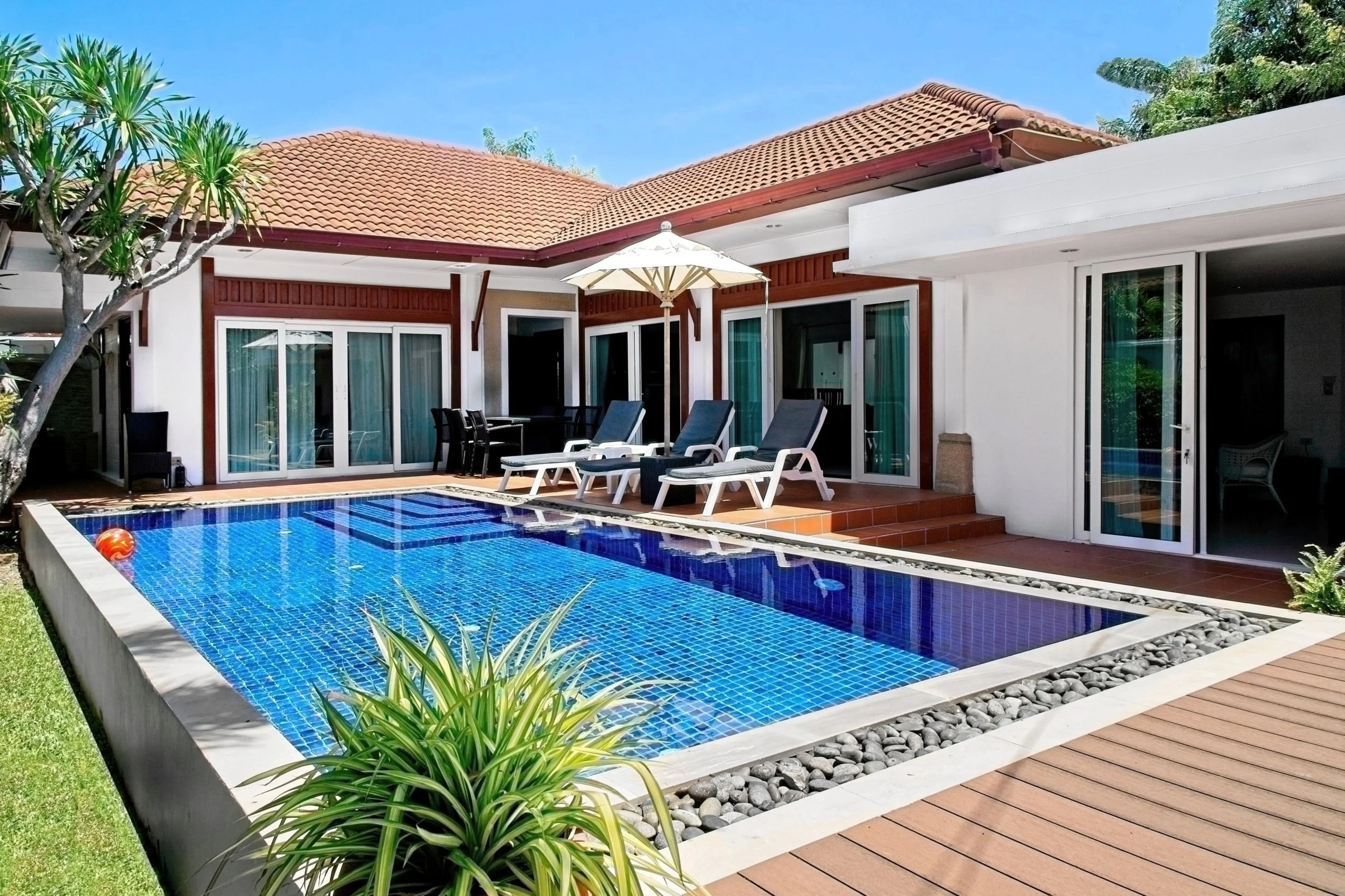 Villa 11-0020.jpg