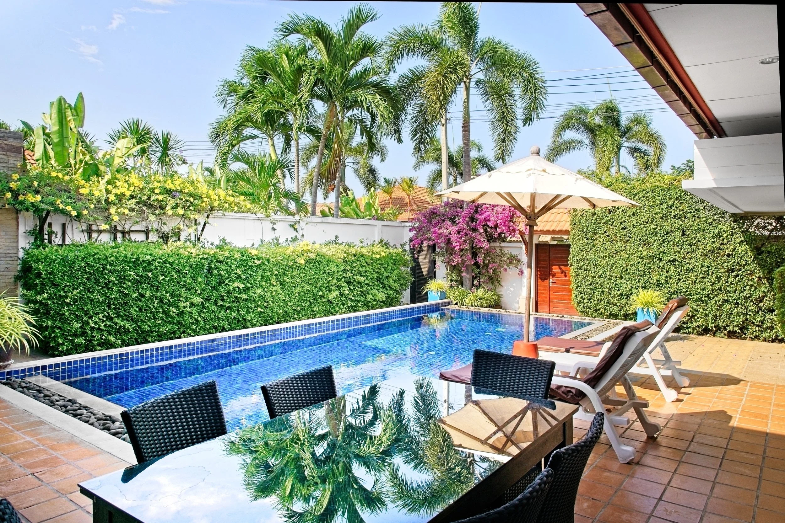 Pool-06 1.jpg