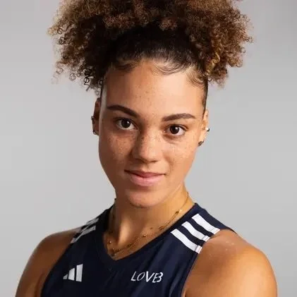 Kimberly Drewniok headshot