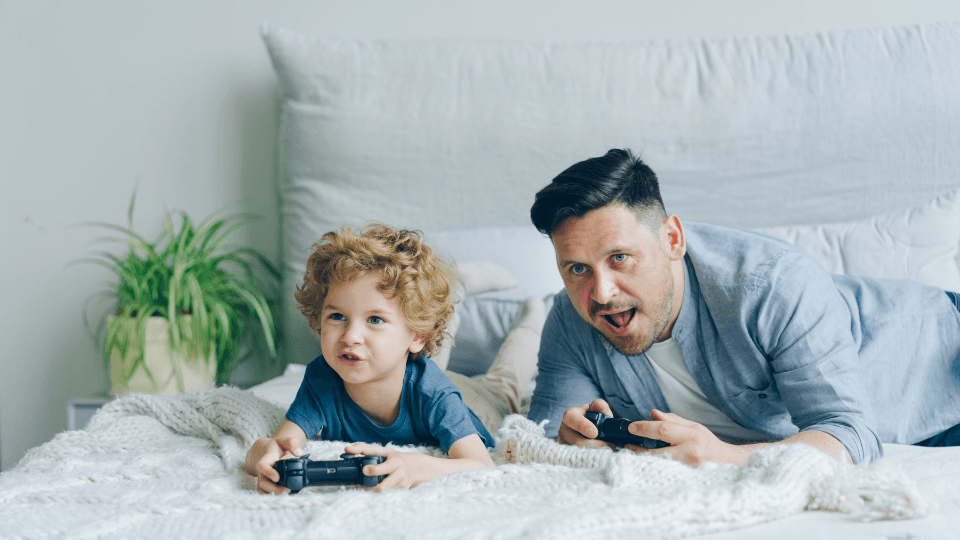 薬院ブログ：ウィンザー英会話(ケンジントン英会話薬院校)ブログ：[How Games Can Benefit Kids]