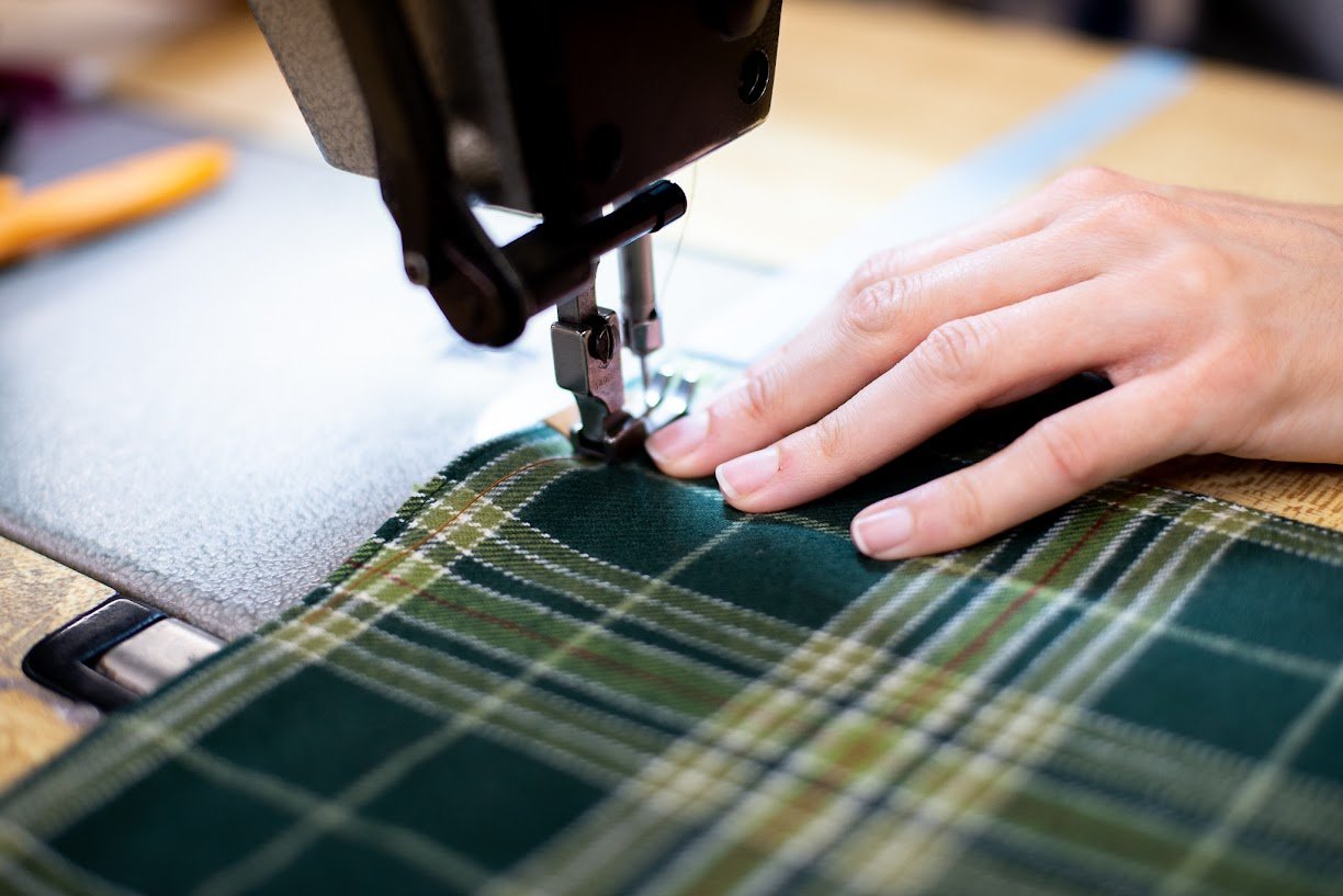 Spooltown-sewing-factory-portland-usa-made-hands-sewing1.jpg