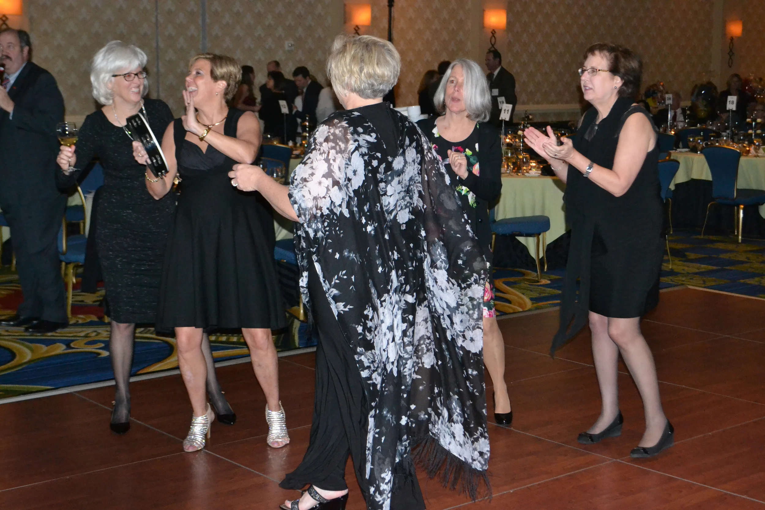 Dancers3.jpg