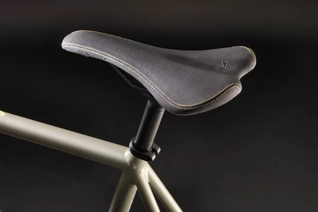 bombtrack-adidas-street-crew-bike-4.jpg