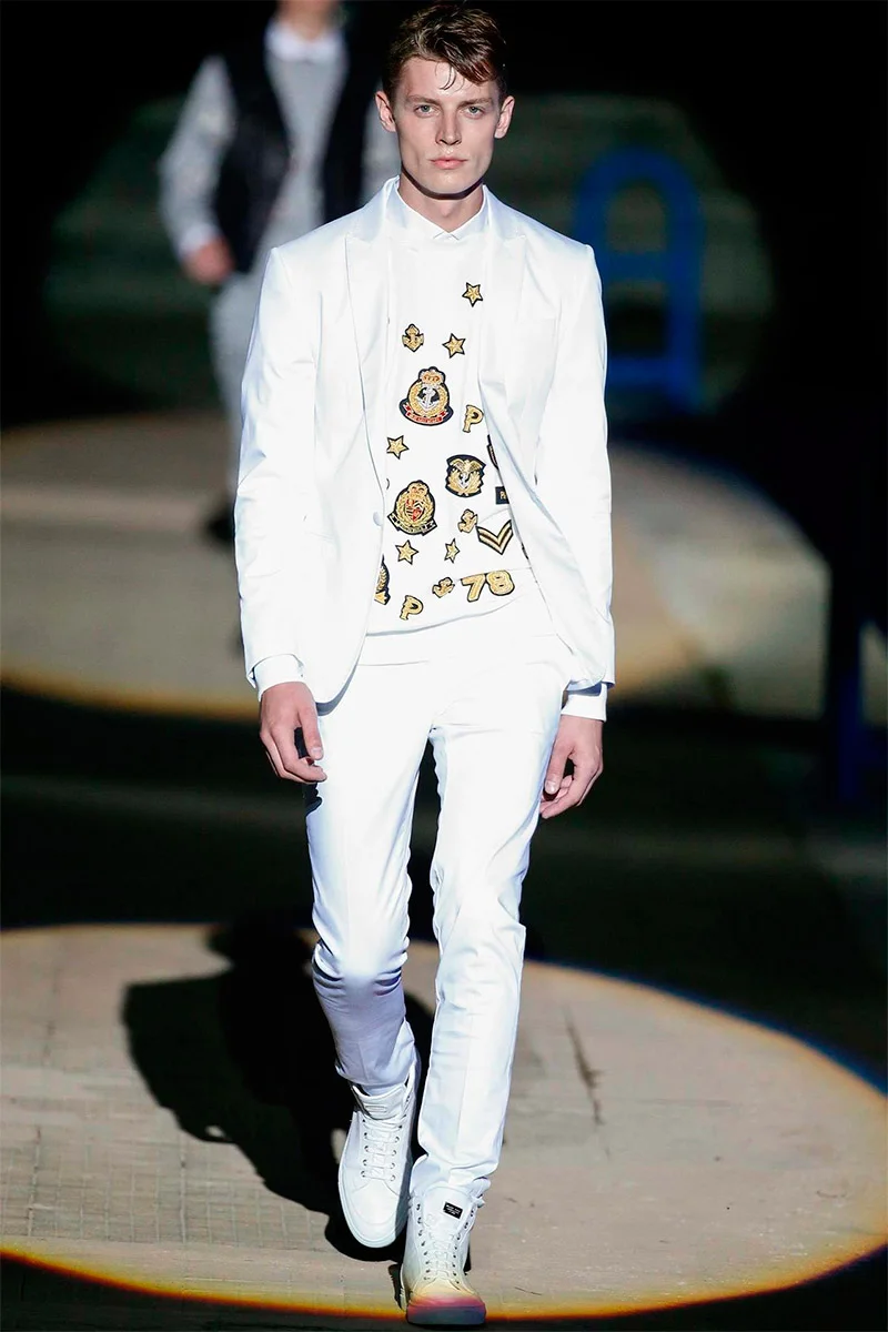 Philipp Plein presented his Spring/Summer 2015 collection during Milan Fashion Week with an amazing runway show and party. The collection as always full of Plein's attitude. Studs, denim, leather, black and white and of course full of fun. For those who feel like going in a party check the collection below.