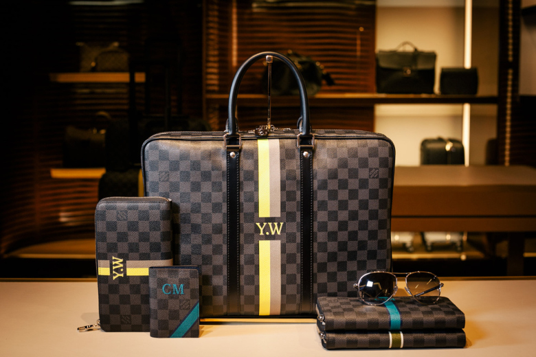 Shop Louis Vuitton Business & Briefcases (M30925) by SolidConnection