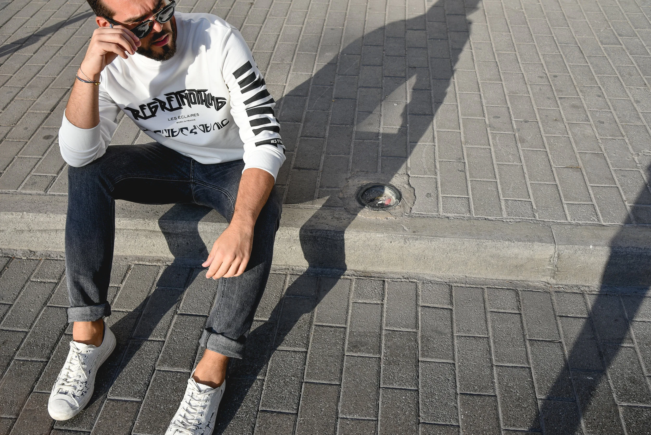 Hoodie: Les Eclaires / Pants: G-Star Raw / Shoes: Converse x Maison Martin Margiela / Sunglasses: Celine