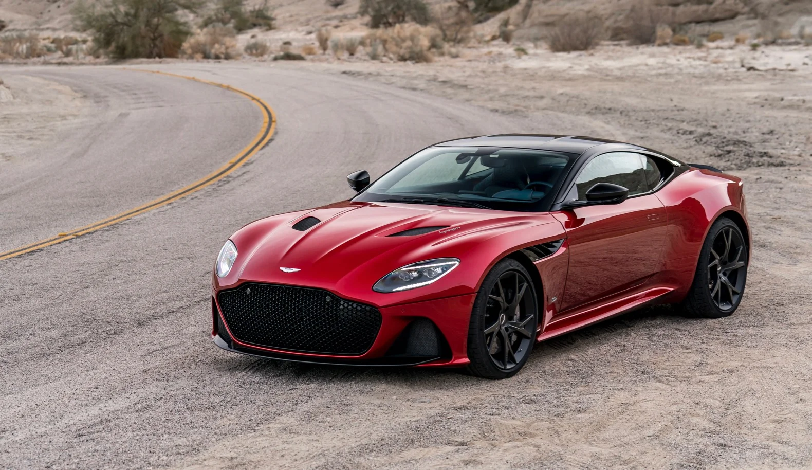 2019-Aston-Martin-DBS-Superleggera-0002.jpg